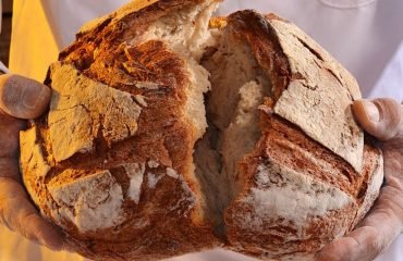 Kovászos kenyér készítése otthon egyszerűen