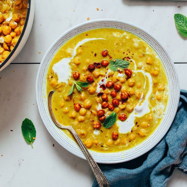 Csicseriborsó leves “olaszosan”: könnyű és finom előétel