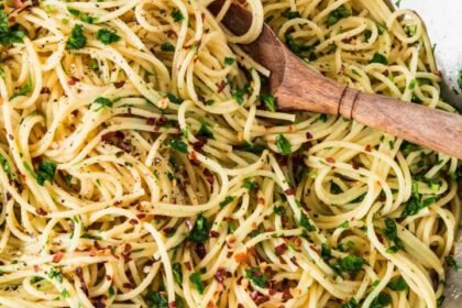 Igazi egyszerű olasz tésztaétel: fokhagymás-chilis spagetti
