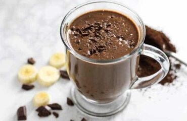 Kávés smoothie csokis proteinnel – Hogy jobban induljon a reggel!