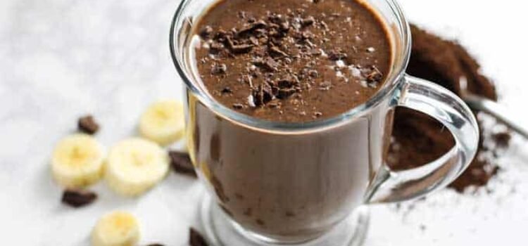 Kávés smoothie csokis proteinnel – Hogy jobban induljon a reggel!