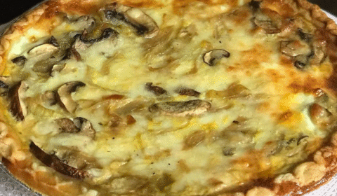 Hagymás-sajtos pite gombával air fryerben